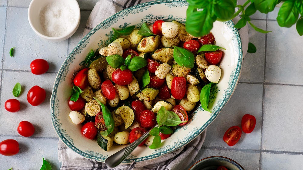 Schnelle und einfache Partysalate - Flotte Rezepte für deine Feier ...